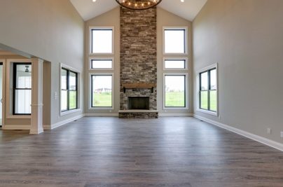 2-Prestige-Stone-Portland-Dusk-Weather-Ledge-on-floor-to-ceiling-fireplace-2-scaled